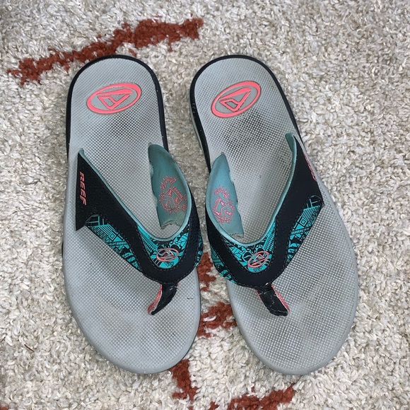 Reef- Mick Fanning Sandals- Bottle Opener FlipFlop- Men 9- Turquoise/Pink/Navy - Picture 2 of 11
